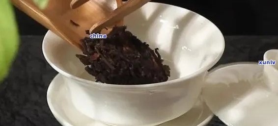 普洱茶冲泡比例：一升水需多少克茶叶？了解茶叶与水的完美融合