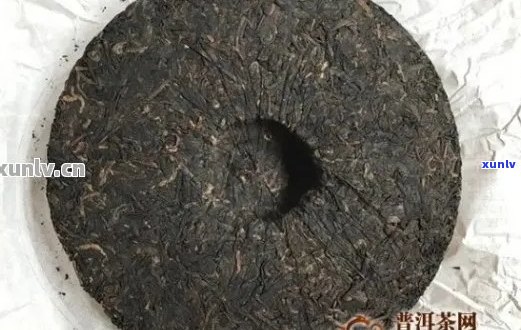 普洱茶里面有絮状物正常吗？是什么原因造成的？能喝吗？