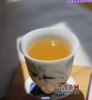 '如何品味云南普洱茶的魅力：小方块普洱茶的品饮技巧'