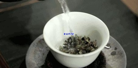 普洱茶与香肠混合食用是否安全？可能的副作用和健风险解析