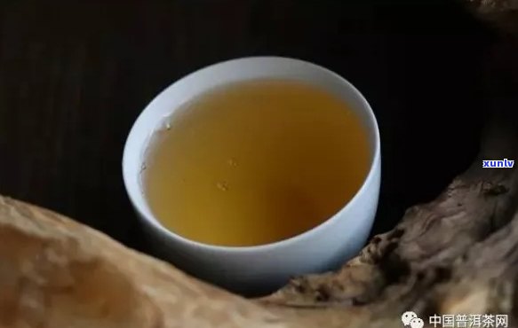 普洱茶新茶含水量高还是低？探讨普洱茶的水分标准