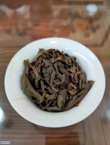 景龙号易武茶韵： 云南易武老树普洱茶厂， 2008年景龙茶厂， 景龙茶业