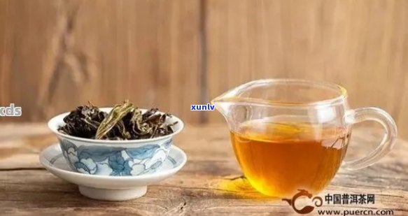 普洱茶与什么可以搭配泡水喝：普洱茶的搭配推荐与解析