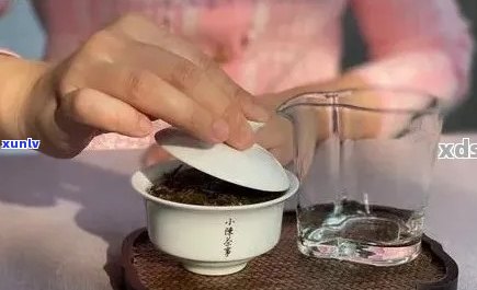 普洱茶的正确冲泡 *** ：直接泡还是先弄开？能否饮用？