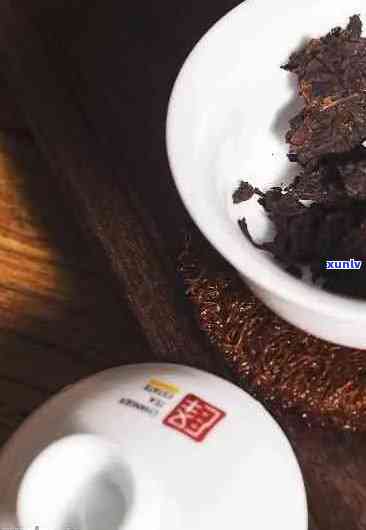 普洱茶与阿韵茶品口感对比：哪个更适合你的口味？