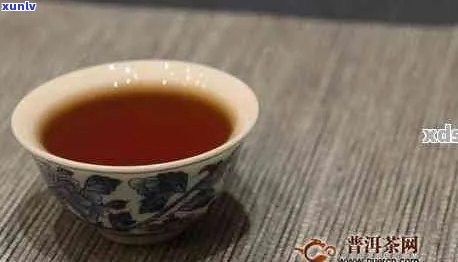 普洱熟茶与生茶口感比较：哪个更受欢迎？