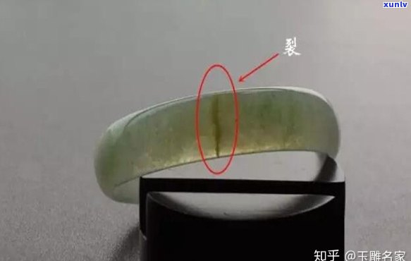 全面解析：翡翠石纹、裂纹的异同及其鉴别 *** ，让你轻松分辨翡翠真伪！