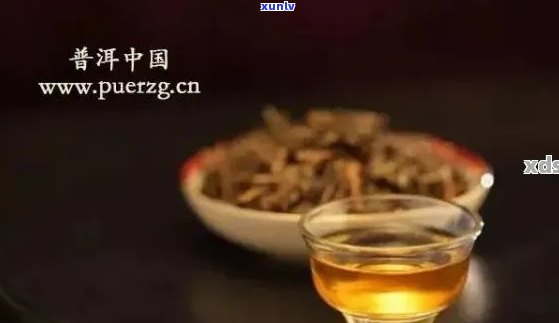 '普洱茶冲泡后出现白色漂浮物的原因及处理 *** ：浸泡普洱茶有漂浮物'