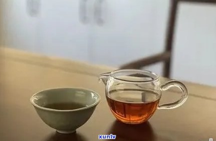 如何选择合适的杯子泡普洱茶：材质、形状和度的全面指南