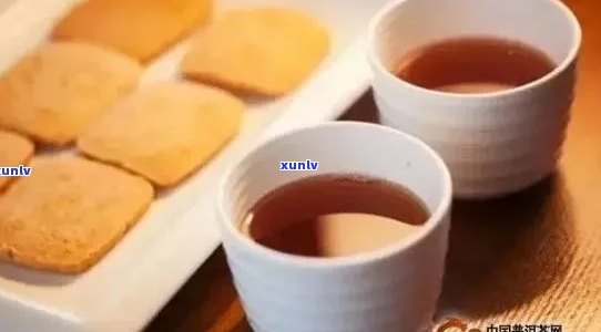 香酥饼装普洱茶：品饮技巧与适宜搭配