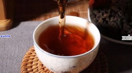 易武古树普洱茶特征介绍：品质优良，陈化潜力大，口感醇厚。