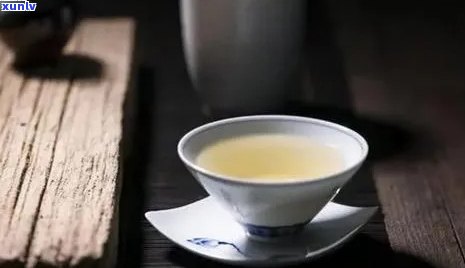 夜晚品尝普洱茶：适宜还是禁忌？