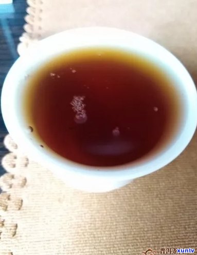 '小青柑普洱茶新茶好还是陈茶好：生茶与熟茶的对比'