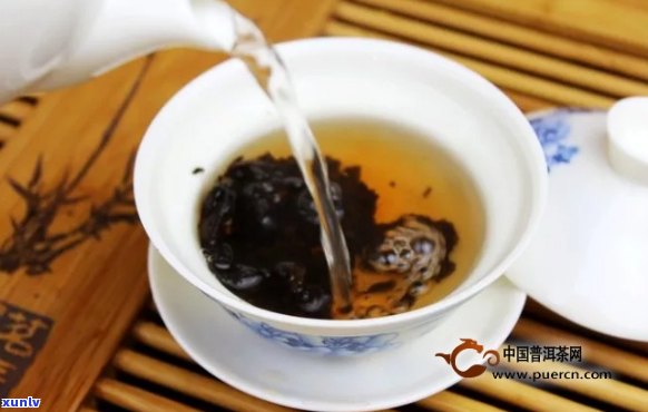 泡老普洱茶用什么水