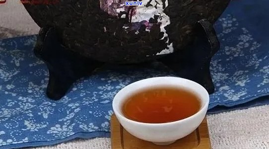 普洱茶对皮肤色差的影响：是否会导致脸部变黑？