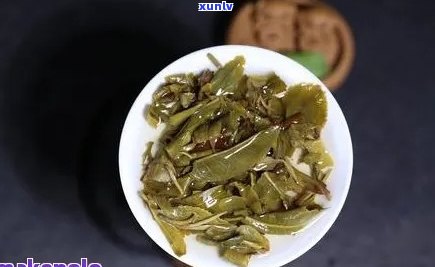 普洱茶中的果子能否食用？如何正确饮用普洱茶中的果子？