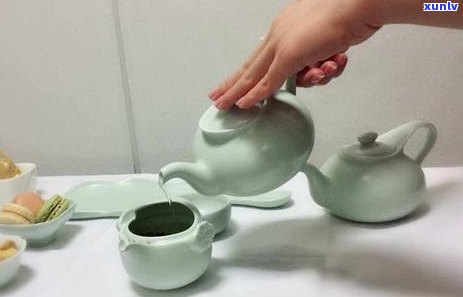 '熟普洱茶的归经与属性及主要功效：药性解析'