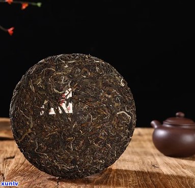 金鼠纳福青饼普洱茶