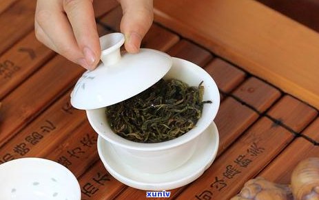 劣质普洱茶特点与影响：深入剖析其危害与作用