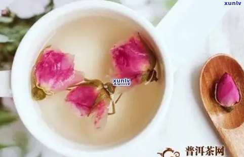 普洱茶与玫瑰花泡水