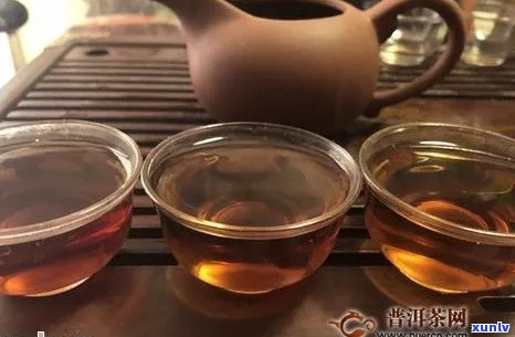 探究普洱小金砖泡茶前洗茶的必要性与正确 *** 