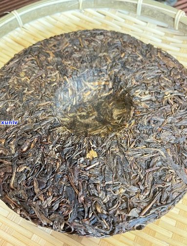 巴达普洱茶饼：源自勐海的古树熟茶，滋味浓回，品味云南文化精髓