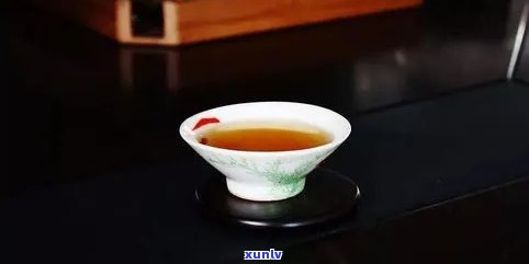 铁杯子泡普洱茶：安全吗？有吗？