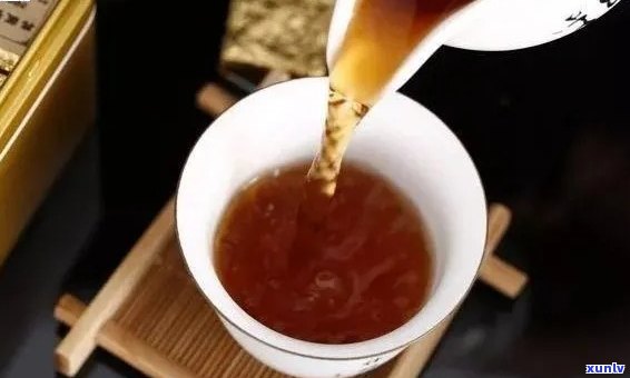 新使用铁杯泡普洱茶：适宜还是禁忌？如何避免茶变味？