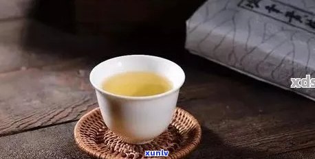 糯米普洱茶：女生喝多少合适？如何搭配食物？