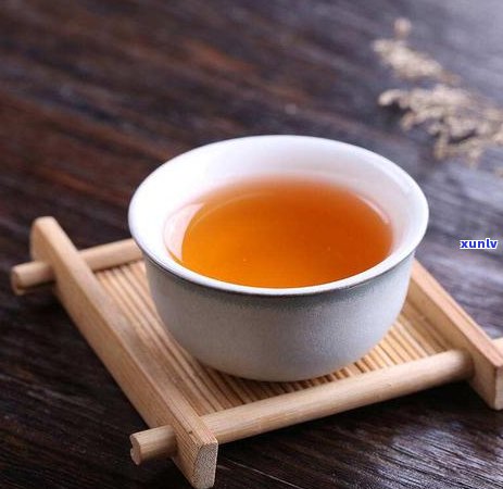 普洱茶中的物质成分及其对人体健的影响：一项全面的研究分析