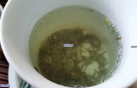 普洱茶中出现絮状漂浮物的原因及如何鉴别和处理