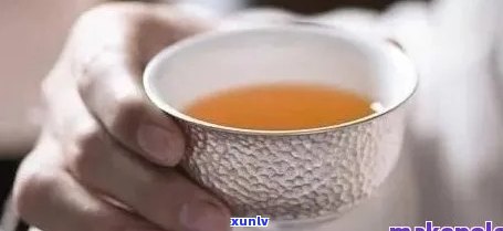 为什么喝普洱茶手麻