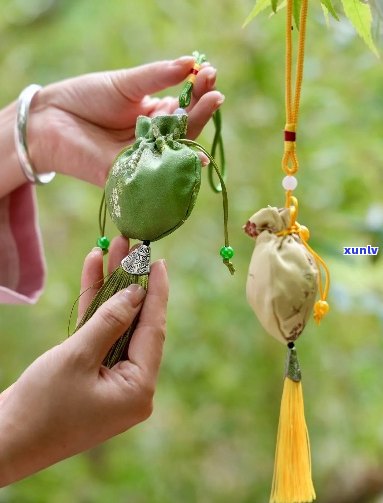 翡翠福袋：神秘藏宝、幸运降临、珍贵礼物、传统习俗、文化传承