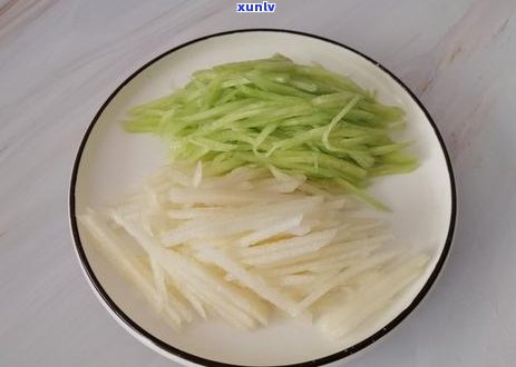 生普洱茶与煮梨结合的减肥 *** ：效果、注意事项及食谱分享