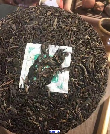 普洱茶饼存年限越久越好吗：探讨普洱茶饼存放时间的影响因素