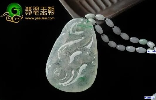 蛇的翡翠牌子：华丽之物，神秘力量，古老传说，珍贵收藏