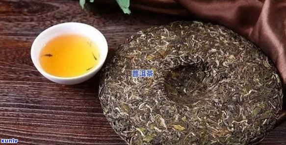 生普洱茶饼的颜色变化及其原因全面解析：从绿到红，你知道吗？