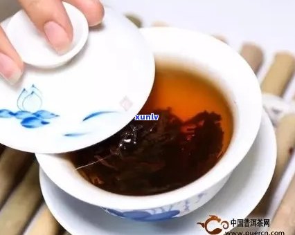 如何处理普洱茶表面的油渍？