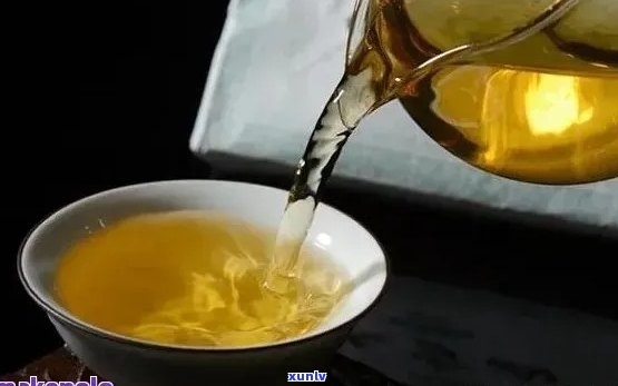 从喝普洱茶到排出油份：全面了解普洱茶刮油的正确 *** 与注意事项