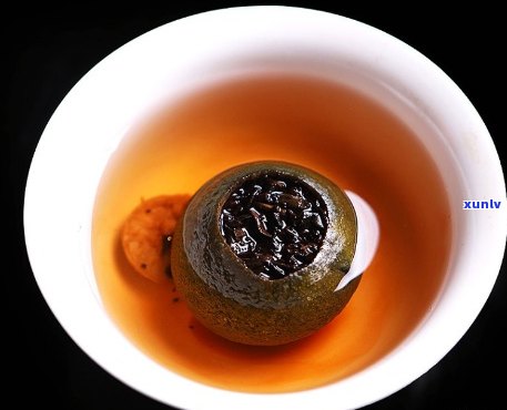 '小青柑和柠檬泡水喝：一个茶饮的创意搭配'