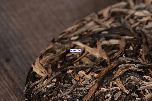 普洱茶年份选择：年长还是年短的茶叶更好？解答用户关于普洱茶品质的疑问