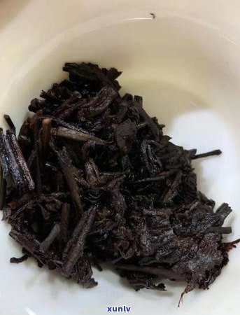 新 四飘香：凤临茶厂春秋冬精选茶叶套装