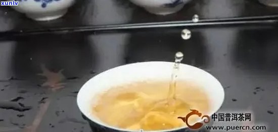 普洱茶：用开水泡还是水泡？不同度的水对茶叶口感的影响分析