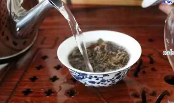 普洱茶的冲泡 *** ：高水是否适用？如何选择泡茶度？