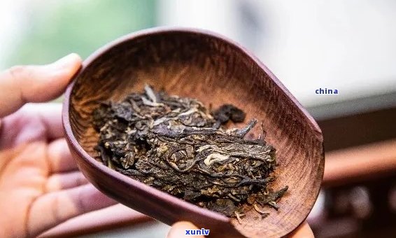 生普洱茶：陈化过程中的变化及其影响，为什么有些越陈越好？