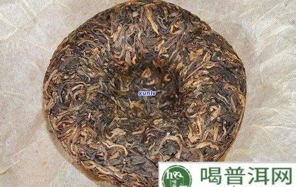 普洱茶饼中的纸片是什么，有什么用途？有吗？如何处理？