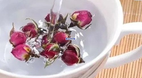 探究茶花在普洱茶中的融合：如何正确冲泡普洱茶的茶花？