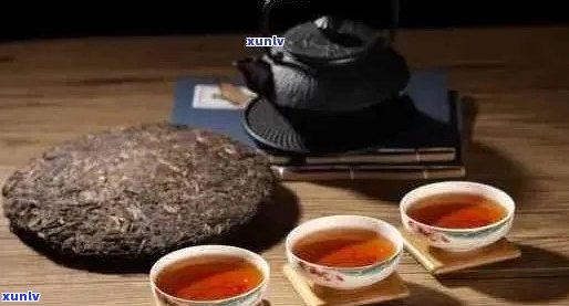 如何冲泡普洱茶：冲泡 *** 与技巧，包括普洱茶饼和生茶的冲泡方式。