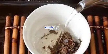 全方位解析：如何软化普洱茶，让泡茶过程更轻松，味道更好喝