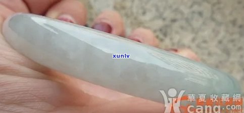 翡翠糯冰晶体粗糙